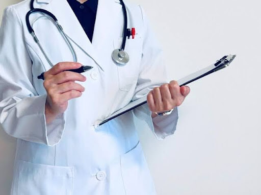 開業よりローリスク？「雇われ院長」という第三のキャリアパスとは